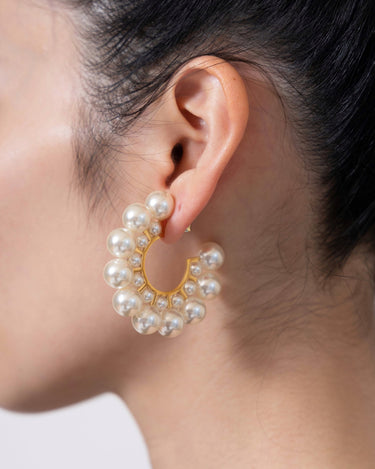 Shashi(シャシ)のピアス結婚式やパーティーにぴったりのレンタルアイテム。