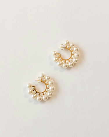 Shashi(シャシ)のピアス結婚式やパーティーにぴったりのレンタルアイテム。