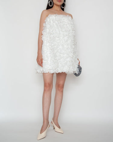 Selezza London(セレッザ ロンドン)のミニドレス結婚式やパーティーにぴったりのレンタルアイテム。