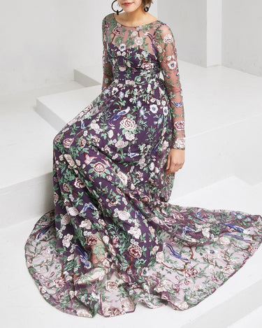 Marchesa Notte チュールドレス 座った姿 横 - Aライン