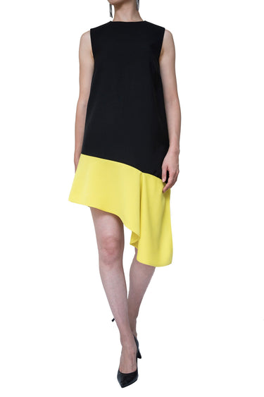 Balenciaga(バレンシアガ)のひざ丈ドレス結婚式やパーティーにぴったりのレンタルアイテム。