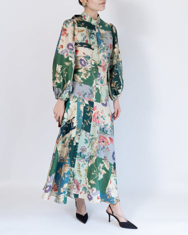 Alémais(アレメ)のロングドレス結婚式やパーティーにぴったりのレンタルアイテム。