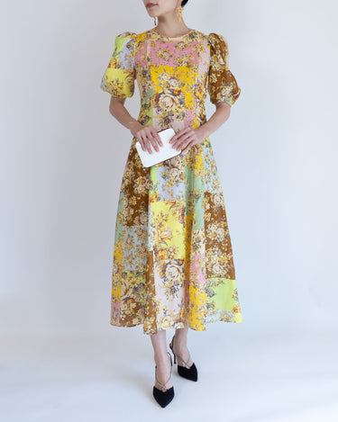 Alémais(アレメ)のミディドレス結婚式やパーティーにぴったりのレンタルアイテム。