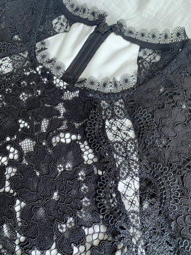 Alexis(アレクシス)のミディドレス結婚式やパーティーにぴったりのレンタルアイテム。