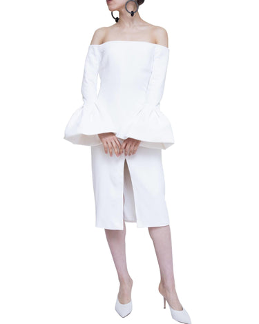 Alexis(アレクシス)のミディドレス結婚式やパーティーにぴったりのレンタルアイテム。