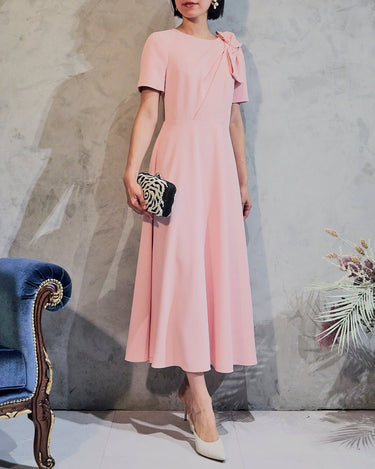 Badgley Mischka(バッジェリー ミシュカ)のロングドレス結婚式やパーティーにぴったりのレンタルアイテム。