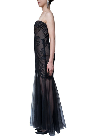 Bcbgmaxazria(ビーシービージーマックスアズリア)のロングドレス結婚式やパーティーにぴったりのレンタルアイテム。