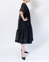 Black Halo(ブラック ヘイロー)のミディドレス結婚式やパーティーにぴったりのレンタルアイテム。