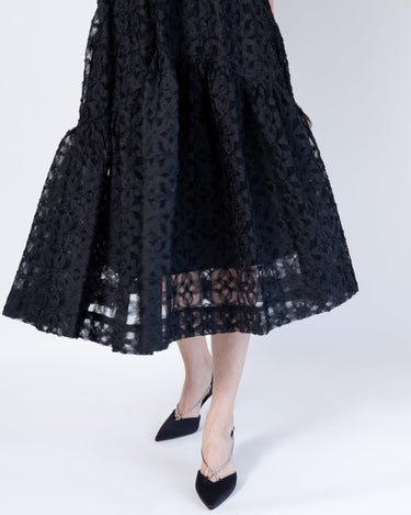 Black Halo(ブラック ヘイロー)のミディドレス結婚式やパーティーにぴったりのレンタルアイテム。