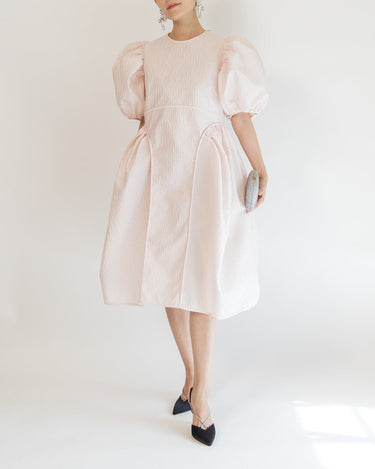レンタルドレス|Cecilie Bahnsen(セシリーバンセン)|ピンク|パフ袖|ミディ丈|結婚式お呼ばれ