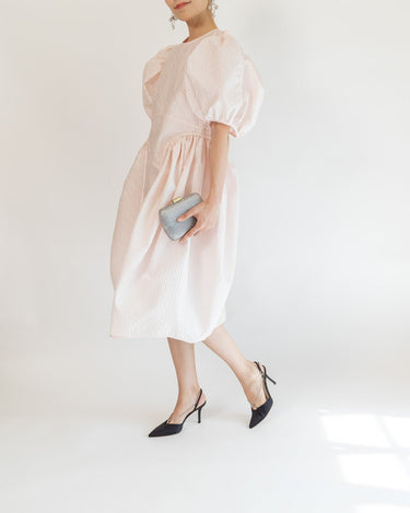 Cecilie Bahnsen(セシリー バンセン)のミディドレス結婚式やパーティーにぴったりのレンタルアイテム。