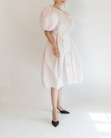 Cecilie Bahnsen(セシリー バンセン)のミディドレス結婚式やパーティーにぴったりのレンタルアイテム。