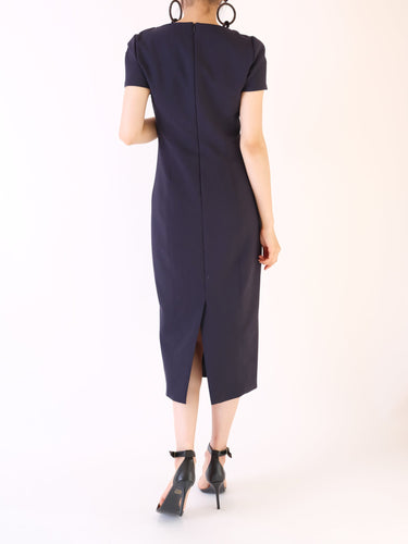 Cinq à Sept(サンク ア セプト)のミディドレス結婚式やパーティーにぴったりのレンタルアイテム。