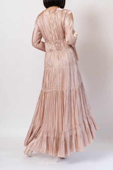 Cinq à Sept(サンク ア セプト)のロングドレス結婚式やパーティーにぴったりのレンタルアイテム。