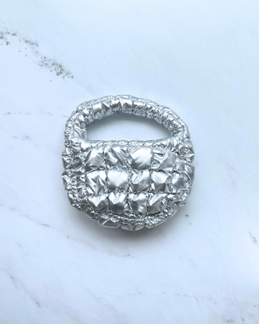 Cos(コス)のハンドバッグ結婚式やパーティーにぴったりのレンタルアイテム。