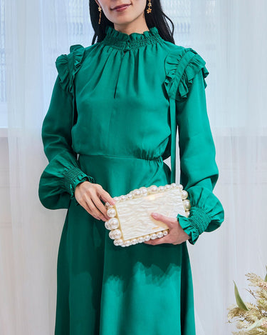 Cult Gaia(カルト ガイア)のクラッチ結婚式やパーティーにぴったりのレンタルアイテム。