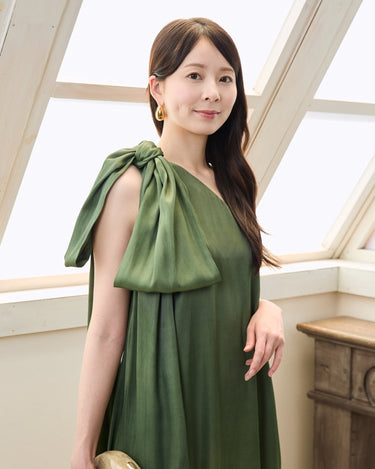 Diarrablu(ディアラブル)のドレス結婚式やパーティーにぴったりのレンタルアイテム。