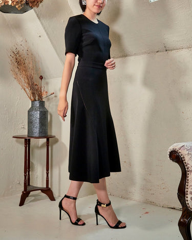 Dion Lee(ディオン リー)のミディドレス結婚式やパーティーにぴったりのレンタルアイテム。