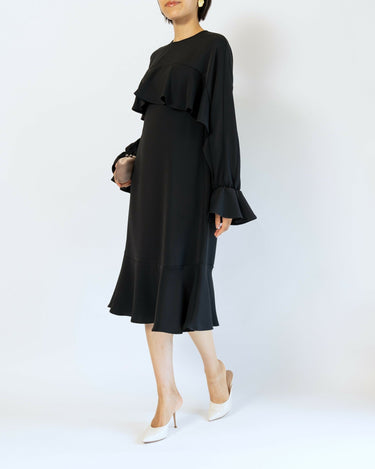 Douuod(ドゥドゥ)のミディドレス結婚式やパーティーにぴったりのレンタルアイテム。