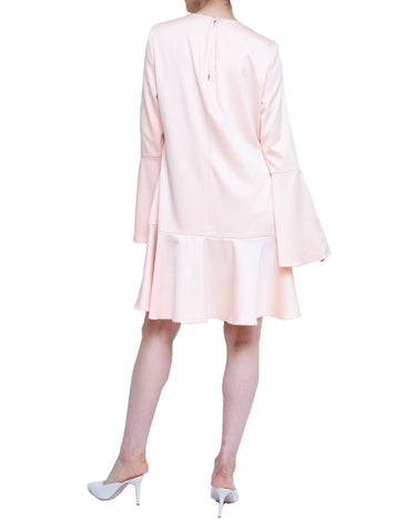 Elliatt(エリアット)のひざ丈ドレス結婚式やパーティーにぴったりのレンタルアイテム。