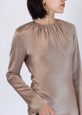 Georgia Alice(ジョージア アリス)のロングドレス結婚式やパーティーにぴったりのレンタルアイテム。