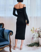 Jacquemus(ジャックムス)のミディドレス結婚式やパーティーにぴったりのレンタルアイテム。