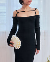 Jacquemus(ジャックムス)のミディドレス結婚式やパーティーにぴったりのレンタルアイテム。