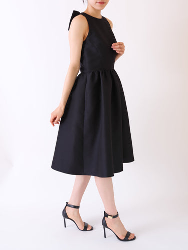 Kate Spade NEW YORK(ケイト スペード ニューヨーク)のミディドレス結婚式やパーティーにぴったりのレンタルアイテム。