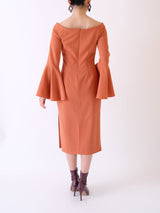 Keepsake(キープセイク)のミディドレス結婚式やパーティーにぴったりのレンタルアイテム。