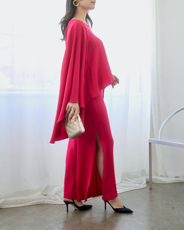 Black Halo(ブラック ヘイロー)のパンツセットアップ結婚式やパーティーにぴったりのレンタルアイテム。