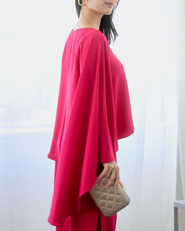 Black Halo(ブラック ヘイロー)のパンツセットアップ結婚式やパーティーにぴったりのレンタルアイテム。