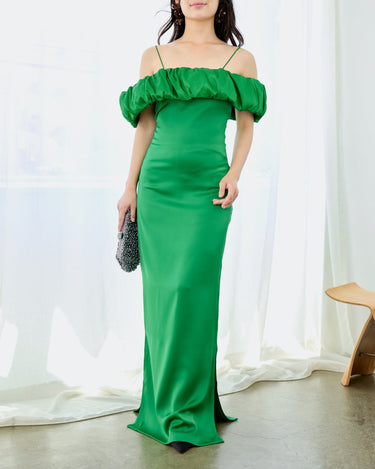 Oríré(オリレ)のロングドレス結婚式やパーティーにぴったりのレンタルアイテム。