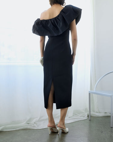 Rebecca Vallance(レベッカ ヴァランス)のミディドレス結婚式やパーティーにぴったりのレンタルアイテム。