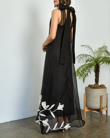 Staud(スタウド)のロングドレス結婚式やパーティーにぴったりのレンタルアイテム。