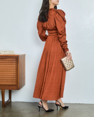 Ulla Johnson(ウラ ジョンソン)のロングドレス結婚式やパーティーにぴったりのレンタルアイテム。