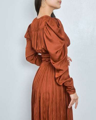 Ulla Johnson(ウラ ジョンソン)のロングドレス結婚式やパーティーにぴったりのレンタルアイテム。