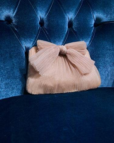 Loeffler Randall(ロフラー ランドール)のクラッチ結婚式やパーティーにぴったりのレンタルアイテム。
