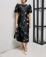 Ganni(ガニー)のミディドレス結婚式やパーティーにぴったりのレンタルアイテム。