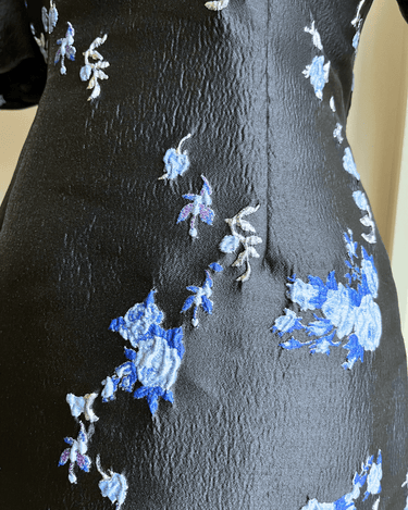 Ganni(ガニー)のミディドレス結婚式やパーティーにぴったりのレンタルアイテム。