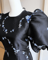 Ganni(ガニー)のミディドレス結婚式やパーティーにぴったりのレンタルアイテム。