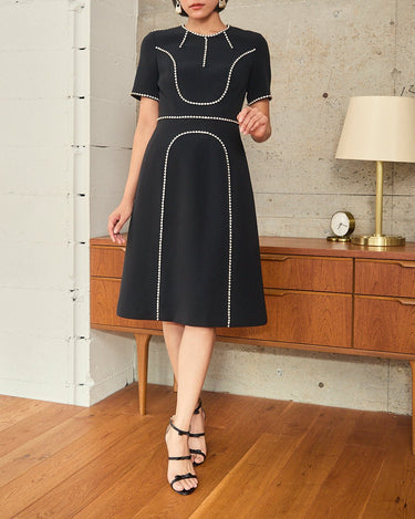 Huishan Zhang(フーシャン ツァン)のミディドレス結婚式やパーティーにぴったりのレンタルアイテム。