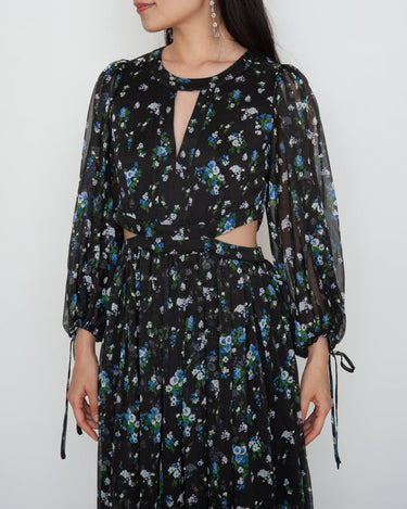 Maje(マージュ)のロングドレス結婚式やパーティーにぴったりのレンタルアイテム。