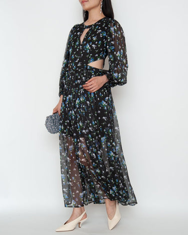 Maje(マージュ)のロングドレス結婚式やパーティーにぴったりのレンタルアイテム。