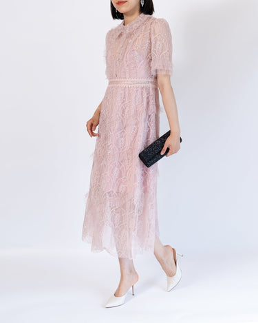 Miuco(ミュウコ)のミディドレス結婚式やパーティーにぴったりのレンタルアイテム。