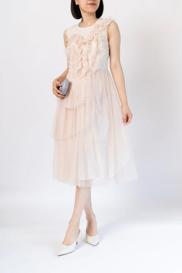 Needle & Thread(ニードル アンド スレッド)のミディドレス結婚式やパーティーにぴったりのレンタルアイテム。