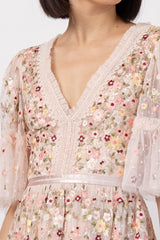 Needle & Thread(ニードル アンド スレッド)のロングドレス結婚式やパーティーにぴったりのレンタルアイテム。