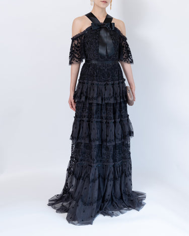 Needle & Thread(ニードル アンド スレッド)のロングドレス結婚式やパーティーにぴったりのレンタルアイテム。