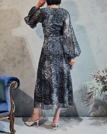 Rotate Birger Christensen(ローテート ビルガー クリステンセン)のミディドレス結婚式やパーティーにぴったりのレンタルアイテム。