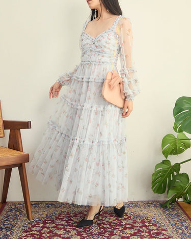 Needle & Thread(ニードル アンド スレッド)のロングドレス結婚式やパーティーにぴったりのレンタルアイテム。