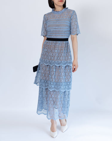 Self - Portrait(セルフ・ポートレート)のロングドレス結婚式やパーティーにぴったりのレンタルアイテム。